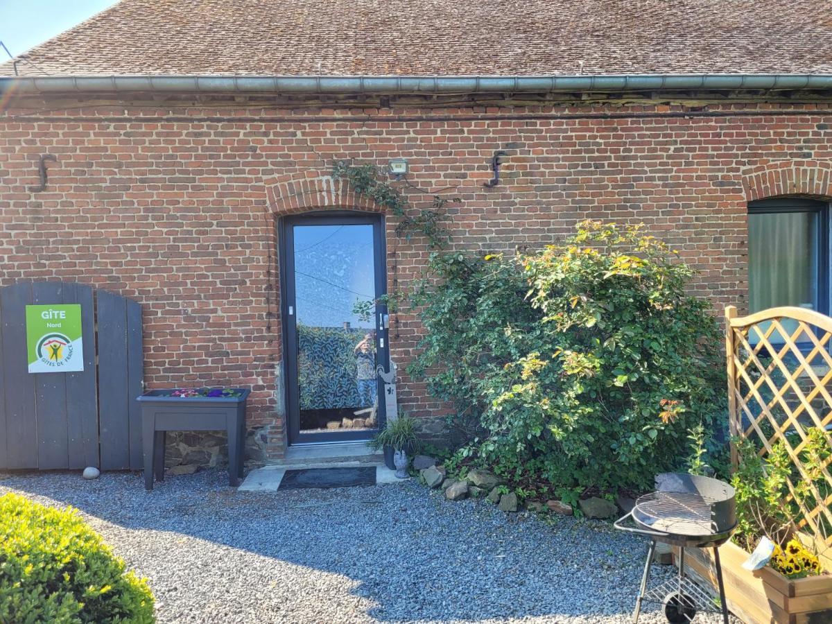 Studio Bienvenue Du Cote De Chez Nous Avec Jardin Privatif Wignehies Exterior foto
